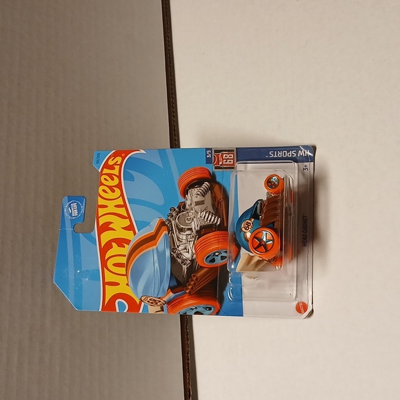 Mattel Hot Wheels Orange Blue Toy Car NWT - Picture 5 of 5